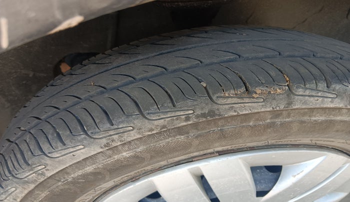 2016 Maruti Alto 800 LXI CNG, Petrol, Manual, 1,70,000 km, tyre