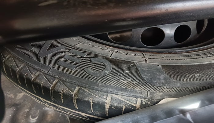 2016 Maruti Alto 800 LXI CNG, Petrol, Manual, 1,70,000 km, tyre