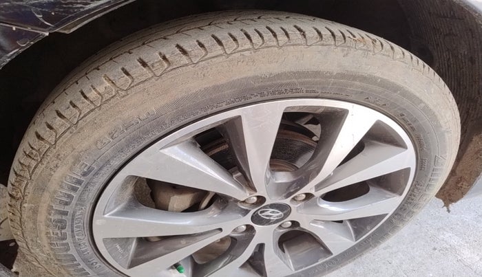 2016 Hyundai Verna 1.6 VTVT SX AT, Petrol, Automatic, 98,000 km, tyre