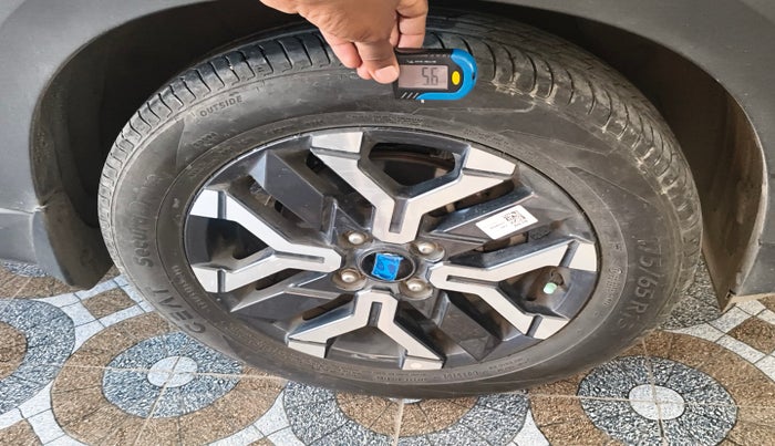 2024 Hyundai EXTER SX(O) CONNECT 1.2 AMT DUAL TONE, Petrol, Automatic, 17,241 km, tyre