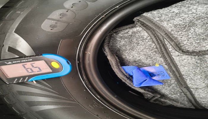 2024 Hyundai EXTER SX(O) CONNECT 1.2 AMT DUAL TONE, Petrol, Automatic, 17,241 km, tyre