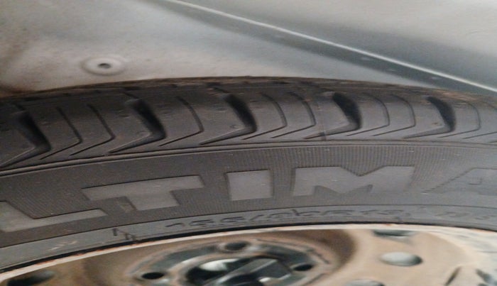 2013 Hyundai i10 SPORTZ 1.2, Petrol, Manual, 17,539 km, tyre