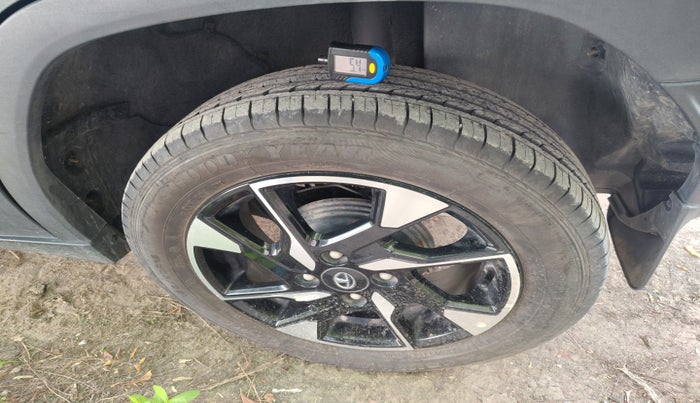 2023 Tata PUNCH CREATIVE  AMT, Petrol, Automatic, 13,850 km, tyre