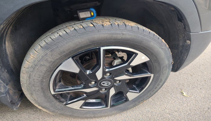 2023 Tata PUNCH CREATIVE  AMT, Petrol, Automatic, 13,850 km, tyre