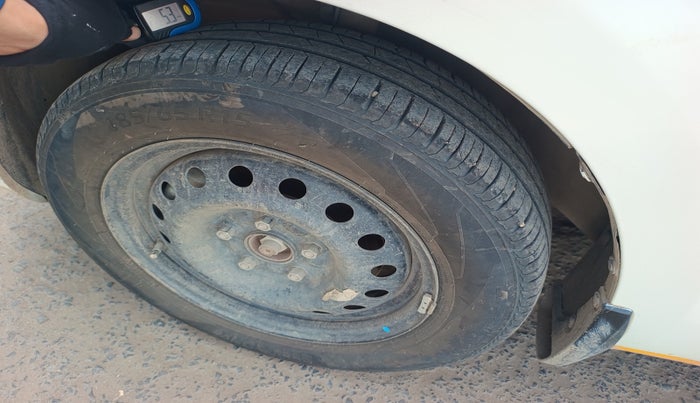 2024 Maruti Ertiga VXI CNG, Petrol, Manual, 62,187 km, tyre