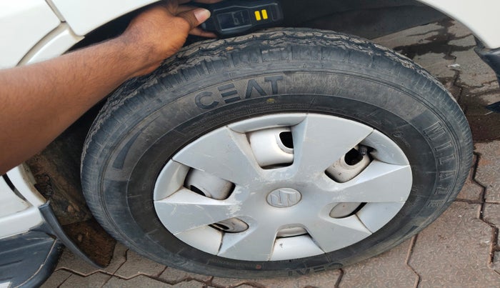 2018 Maruti Eeco 5 STR WITH A/C+HTR, Petrol, Manual, 49,812 km, tyre