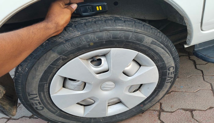 2018 Maruti Eeco 5 STR WITH A/C+HTR, Petrol, Manual, 49,812 km, tyre