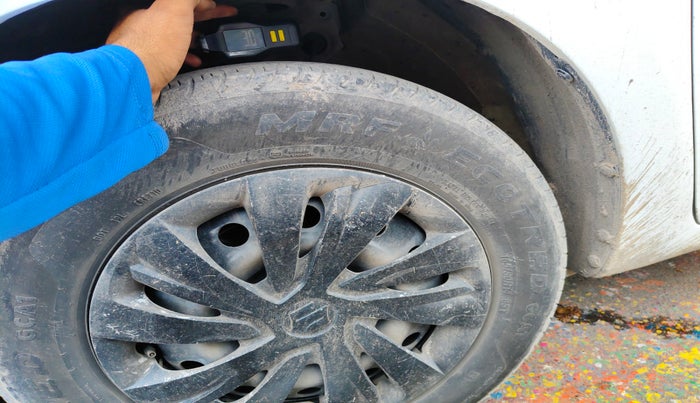 2024 Maruti Swift VXI CNG, Petrol, Manual, 34,056 km, tyre