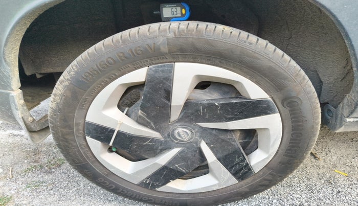 2021 Nissan MAGNITE XL, Petrol, Manual, 68,168 km, tyre