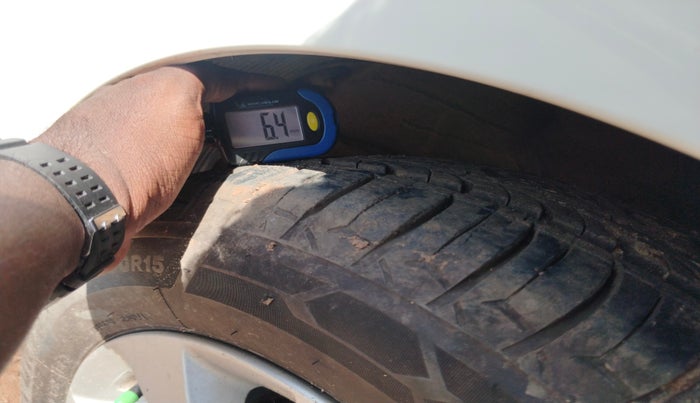 2016 Hyundai Verna FLUIDIC 4S 1.6 VTVT S AT, Petrol, Automatic, 61,671 km, tyre