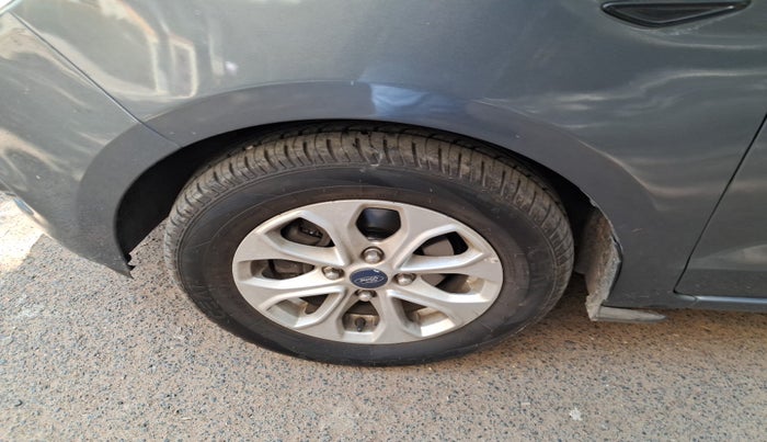 2017 Ford Figo Aspire TITANIUM 1.5 PETROL, Petrol, Manual, 49,000 km, tyre