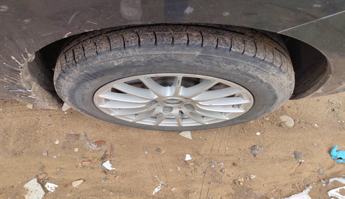 2012 Maruti Ertiga ZDI, Diesel, Manual, 92,340 km, tyre