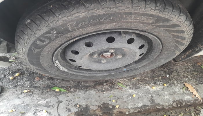 2024 Maruti Dzire VXi, Petrol, Manual, 22,693 km, tyre