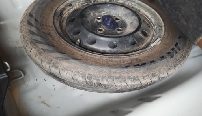 2024 Maruti Dzire VXi, Petrol, Manual, 22,693 km, tyre