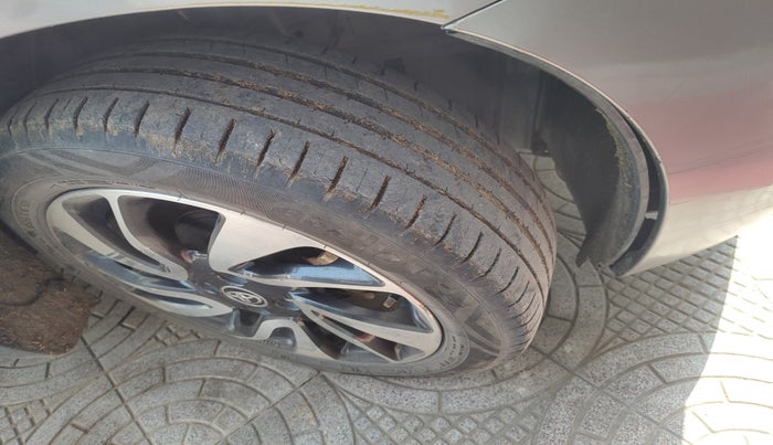 2019 Toyota Glanza G, Petrol, Manual, 69,950 km, tyre