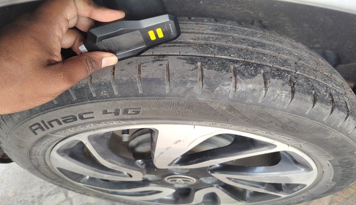 2019 Toyota Glanza G, Petrol, Manual, 69,950 km, tyre