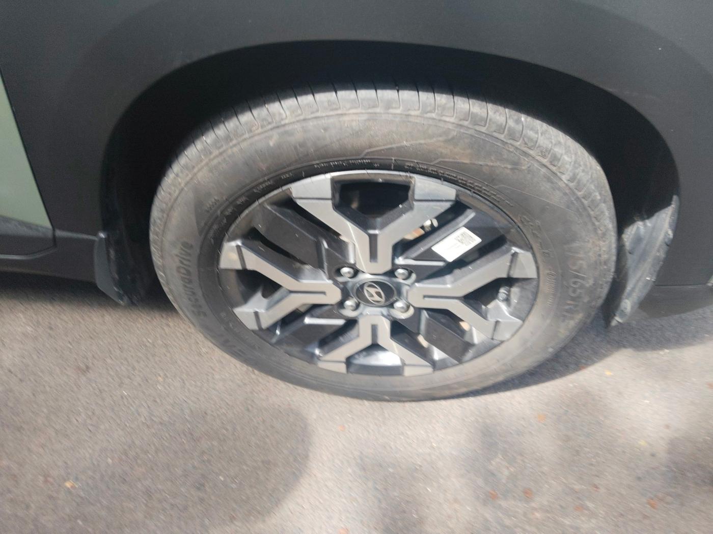 2024 Hyundai EXTER SX(O), Petrol, Manual, 26,356 km, tyre