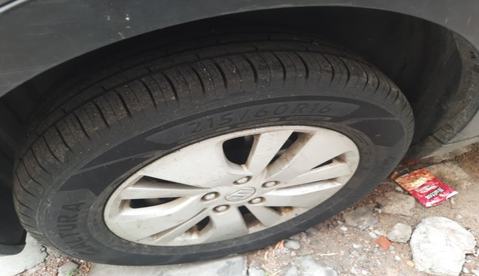 2015 Maruti S Cross ZETA 1.3, Diesel, Manual, 1,70,097 km, tyre
