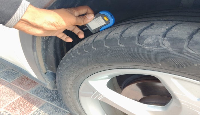 2018 Mercedes Benz GLA Class 200 D Sports, Diesel, Automatic, 39,096 km, tyre