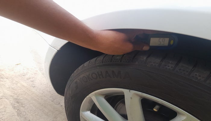 2015 Audi A4 35 TDI Multitronic, Diesel, Automatic, 1,11,401 km, tyre