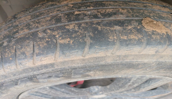 2018 Maruti Vitara Brezza ZDI, Diesel, Manual, 95,554 km, tyre