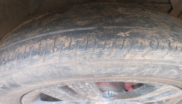 2018 Maruti Vitara Brezza ZDI, Diesel, Manual, 95,554 km, tyre