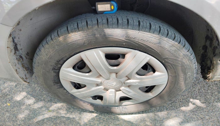 2012 Skoda Fabia AMBITION PLUS 1.2 TDI CR, Diesel, Manual, 1,44,580 km, tyre