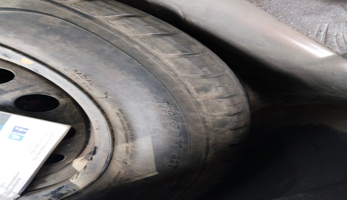 2020 Ford FREESTYLE TITANIUM PLUS 1.2 PETROL, Petrol, Manual, 1,11,517 km, tyre