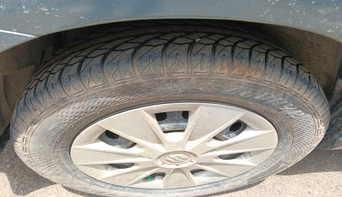 2010 Maruti SX4 VXI, Petrol, Manual, 1,24,000 km, tyre