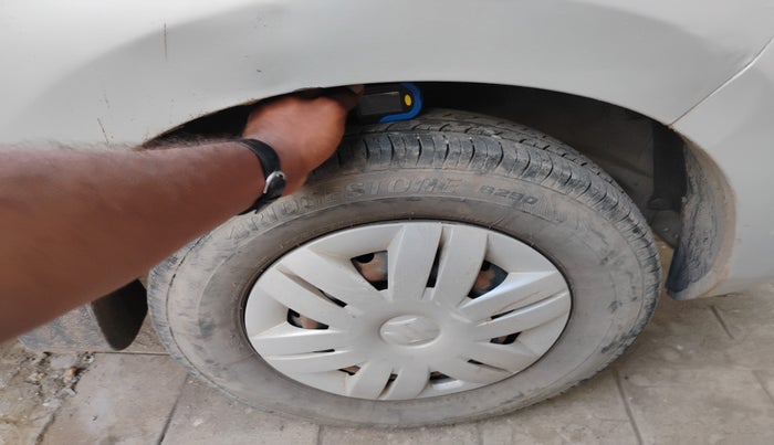 2015 Maruti Alto 800 LXI, Petrol, Manual, 50,364 km, tyre