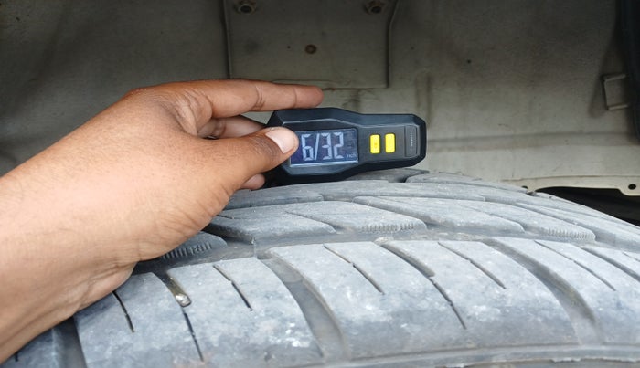 2017 Mahindra Scorpio S10, Diesel, Manual, 90,586 km, tyre