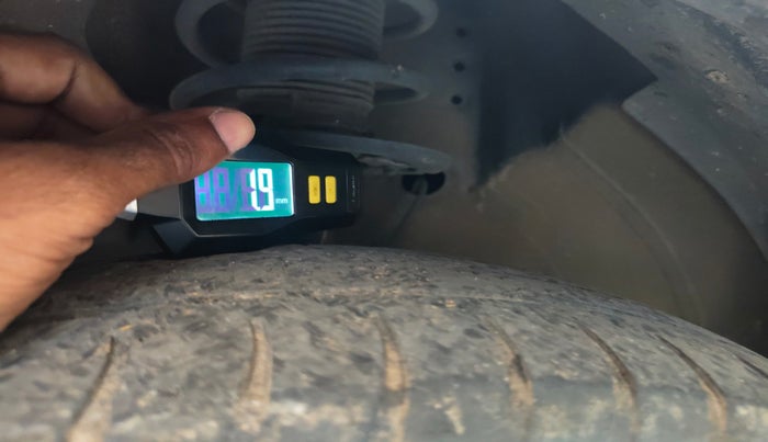 2019 Maruti Swift VXI, Petrol, Manual, 39,239 km, tyre
