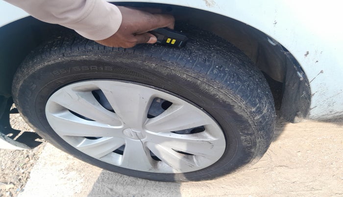2017 Maruti Ertiga VDI SHVS, Diesel, Manual, 74,930 km, tyre