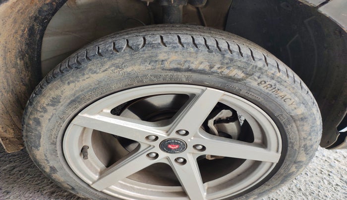 2020 Hyundai VENUE S 1.2, Petrol, Manual, 48,885 km, tyre