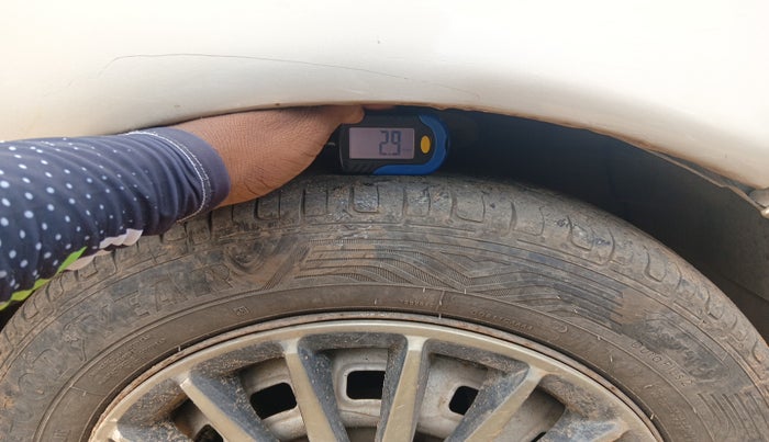 2011 Chevrolet Spark LS 1.0, Petrol, Manual, 84,452 km, tyre