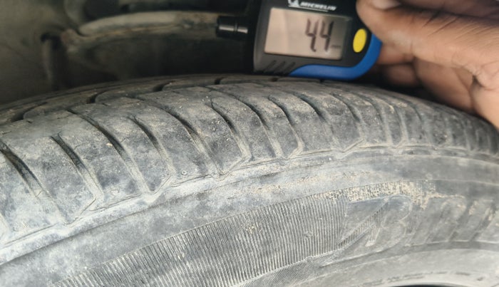 2010 Hyundai i10 SPORTZ 1.2, Petrol, Manual, 88,383 km, tyre