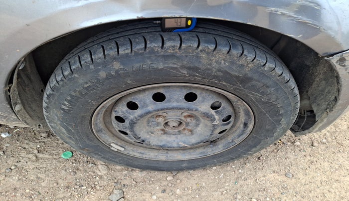 2012 Maruti Ritz VDI, Diesel, Manual, 1,18,715 km, tyre
