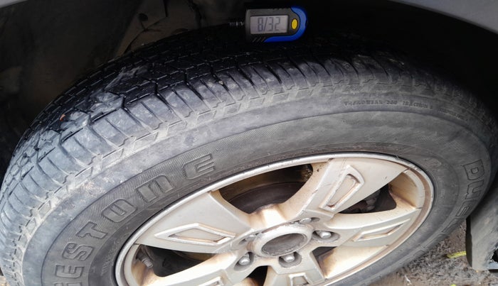 2015 Mahindra XUV500 W8, Diesel, Manual, 1,87,419 km, tyre