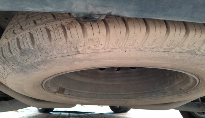 2015 Mahindra XUV500 W8, Diesel, Manual, 1,87,419 km, tyre