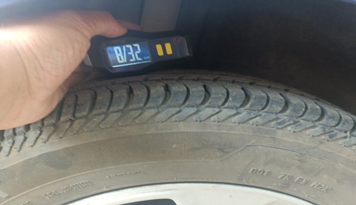 2015 Ford Figo Aspire TITANIUM 1.2 PETROL, Petrol, Manual, 46,046 km, tyre