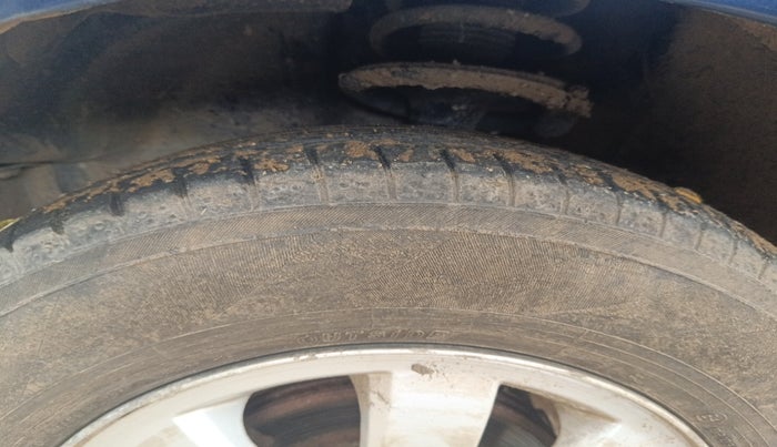2011 Maruti Ritz ZXI, Petrol, Manual, 88,965 km, tyre