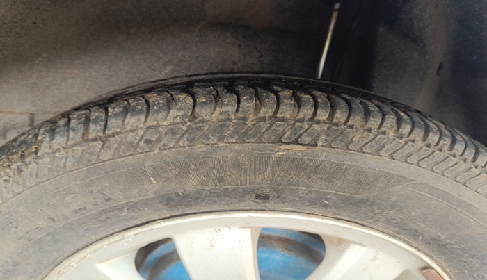 2011 Maruti Ritz ZXI, Petrol, Manual, 88,965 km, tyre