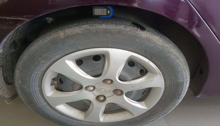 2013 Hyundai Verna FLUIDIC 1.6 CRDI EX, Diesel, Manual, 1,01,806 km, tyre