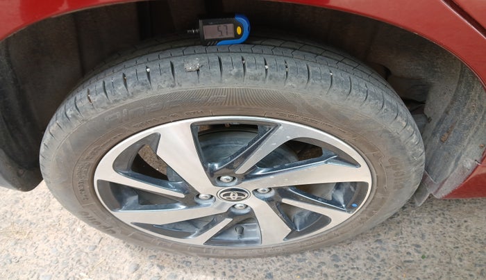 2022 Toyota Glanza V AMT, Petrol, Automatic, 32,000 km, tyre