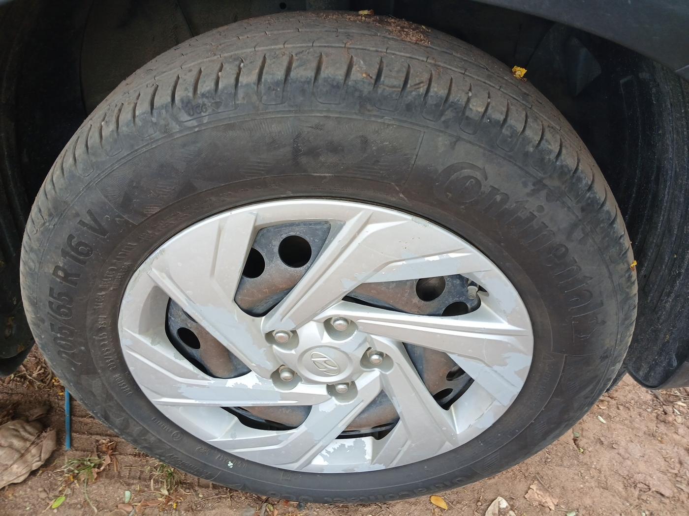 2020 Hyundai Creta EX 1.5 PETROL, Petrol, Manual, 1,01,757 km, tyre