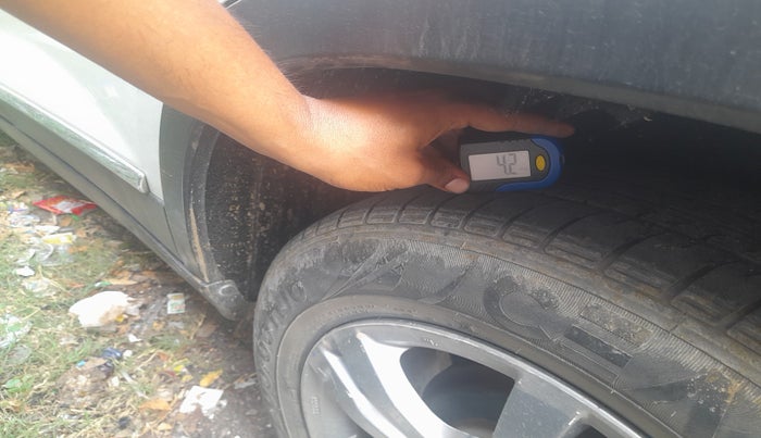 2016 Maruti Vitara Brezza ZDI PLUS, Diesel, Manual, 1,17,359 km, tyre