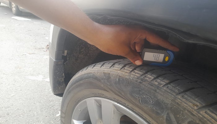 2016 Maruti Vitara Brezza ZDI PLUS, Diesel, Manual, 1,17,359 km, tyre