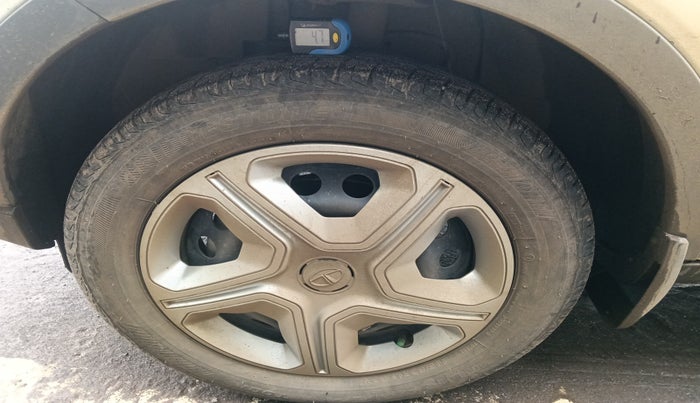 2023 Tata NEXON XM PETROL, Petrol, Manual, 18,638 km, tyre