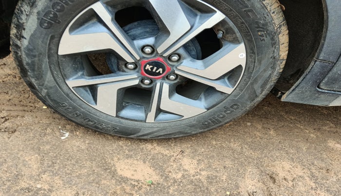 2020 KIA SONET GTX PLUS 1.5, Diesel, Manual, 58,372 km, tyre