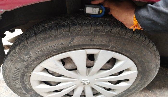 2012 Toyota Etios Liva GD, Diesel, Manual, 2,12,075 km, tyre